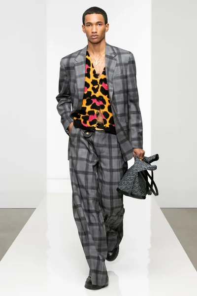 Look 1